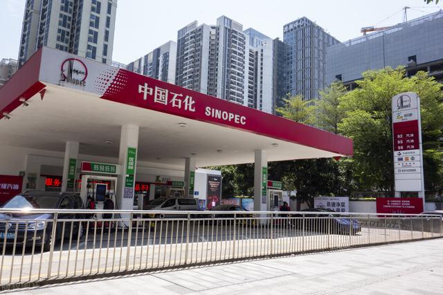 中石化柴油比汽油便宜五毛左右,就算柴油百公里10个,汽油百公 中石化柴油比汽油便宜五毛左右,就算柴油百公里10个,汽油百公