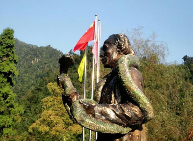 QQ空间为朋友点赞却被骗子盯上女子被骗4.3万元(图)-e网生活-社会频道-中工网 QQ空间为朋友点赞却被骗子盯上女子被骗4.3万元(图)-e网生活-社会频道-中工网