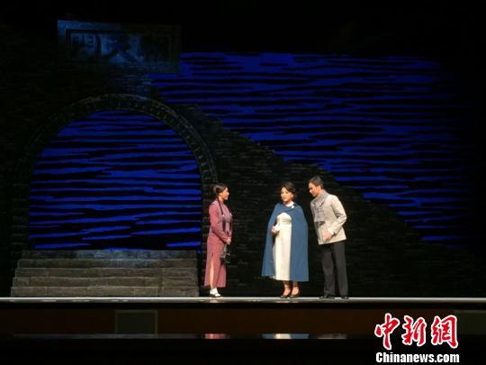 2019“百戏盛典”第三届海峡两岸(昆山)青年文化创意设计大赛入围作品|设计竞赛网 2019“百戏盛典”第三届海峡两岸(昆山)青年文化创意设计大赛入围作品|设计竞赛网