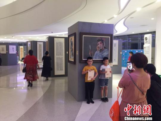 2019“百戏盛典”第三届海峡两岸(昆山)青年文化创意设计大赛入围作品|设计竞赛网 2019“百戏盛典”第三届海峡两岸(昆山)青年文化创意设计大赛入围作品|设计竞赛网